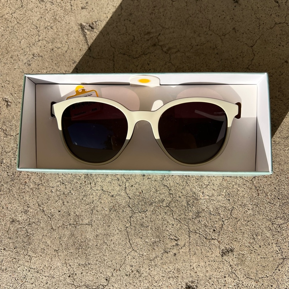 Sunski Makani Ivory Seaweed Unisex Sunglasses